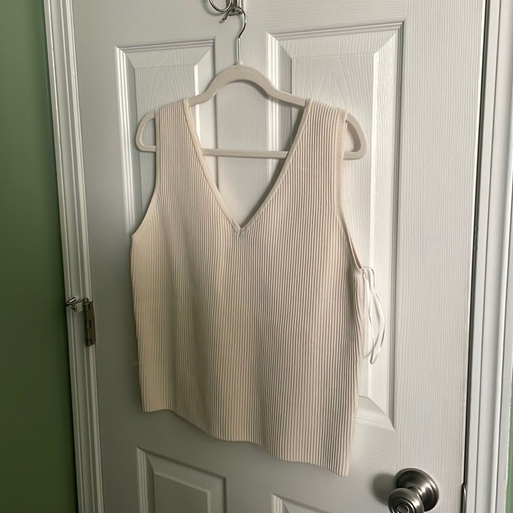 New with tags Allie rose ribbed crop tank